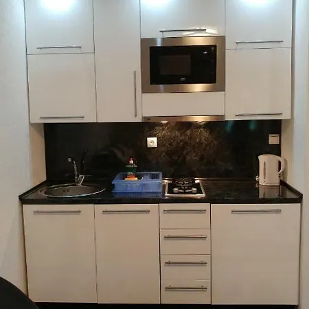 Ayla Apartment Vir