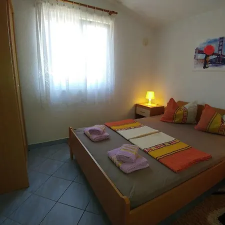 Apartment Ayla Vir
